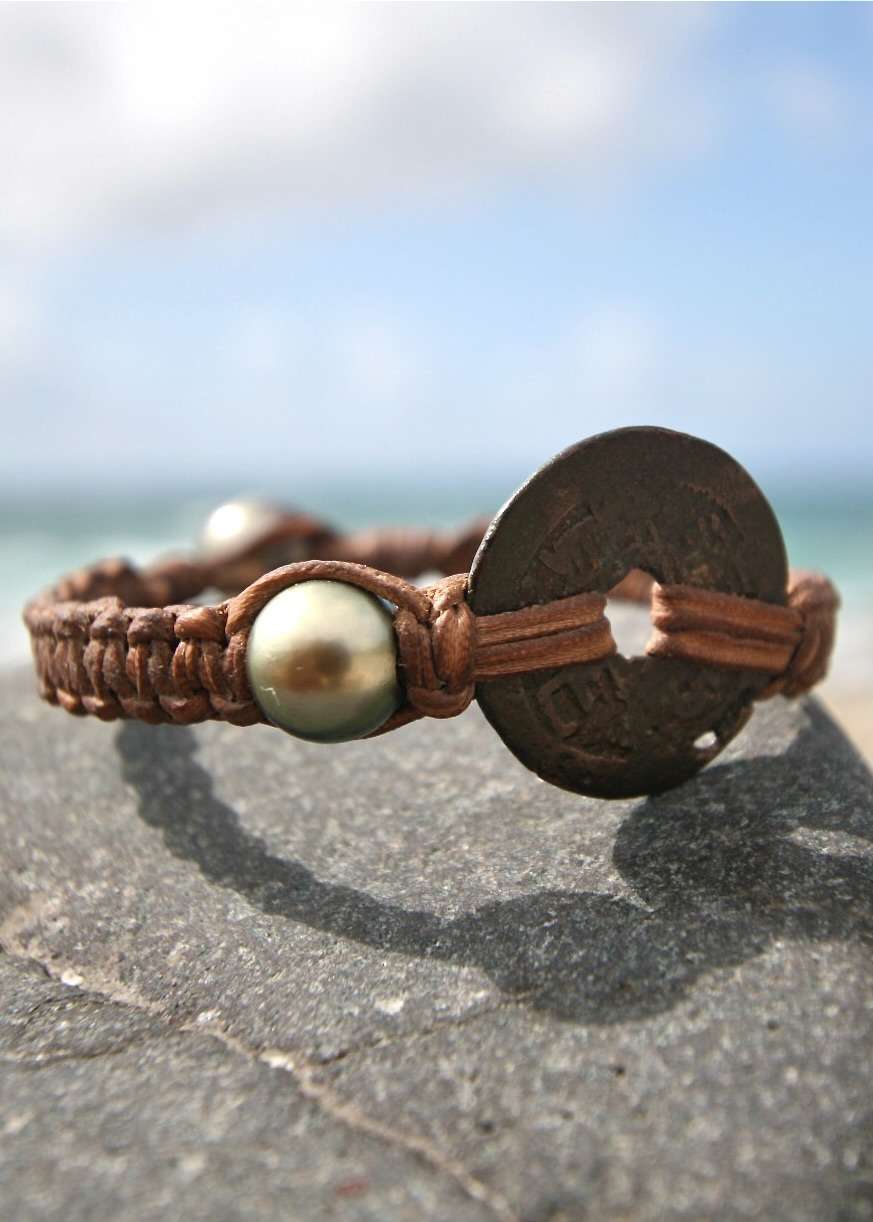 本日ラスト⭕️leather ブレスレットorチョーカー Ancient Japanese Coin Bracelet, Tahitian Pearl