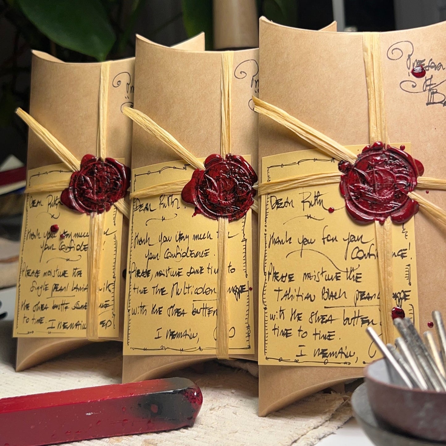 Handwritten thank-you notes with wax seals, Trésors de St Barth packaging