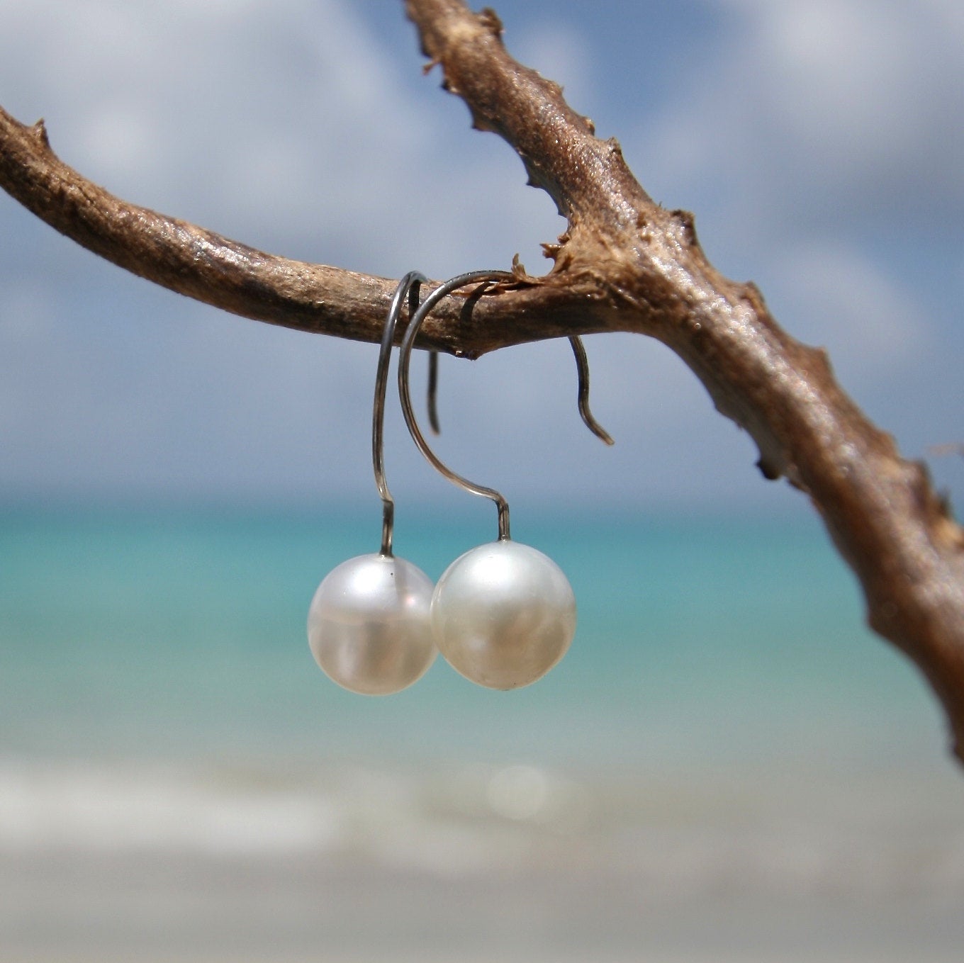 St barth jewelry white pearls earrings